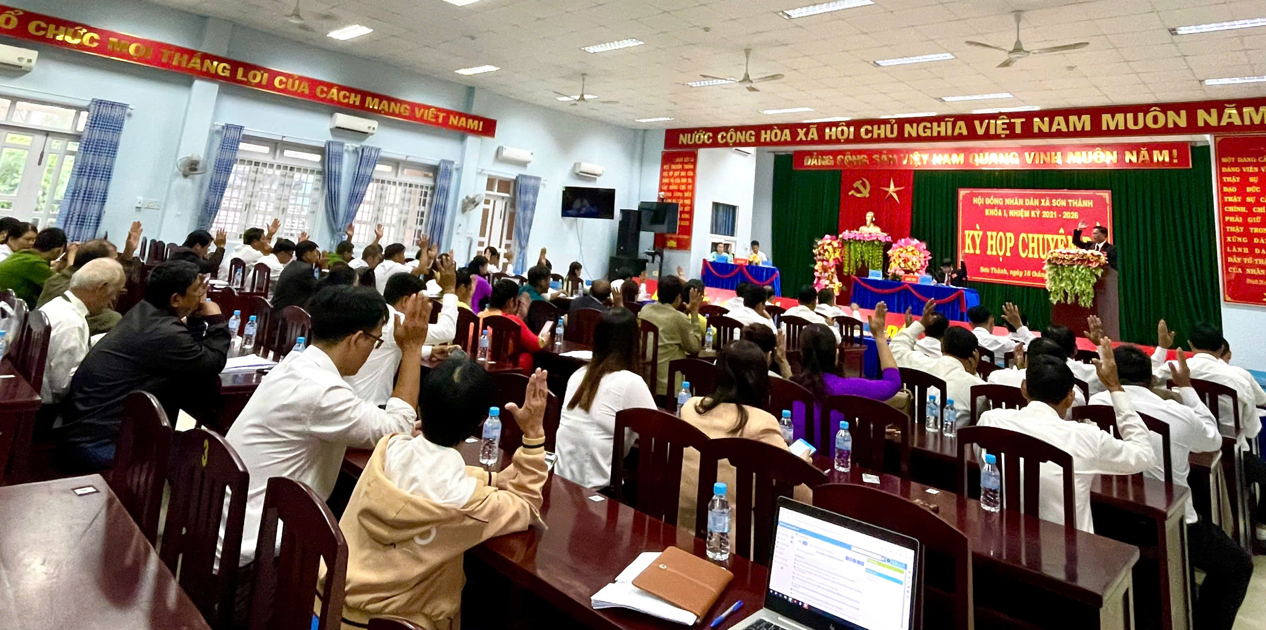 z7122672570094_f2c1cf21ffeaee69f30f94f71ce9ae1e